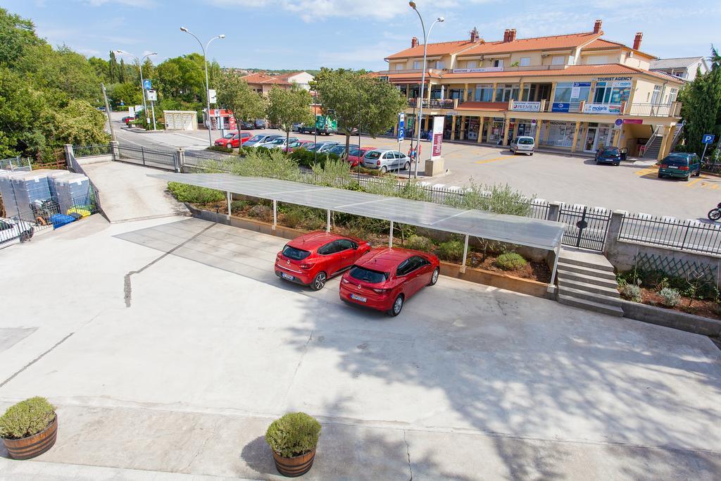 Frajona Apartments Malinska Exterior photo